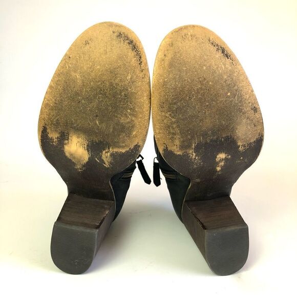 BP Lance Leather Block Heel Bootie - Picture 15 of 16